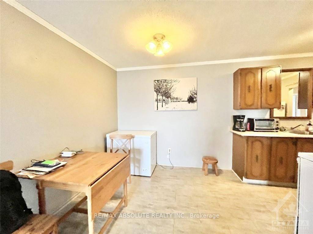 190 Elgin ST W #203, Arnprior, ON K7S 1P1