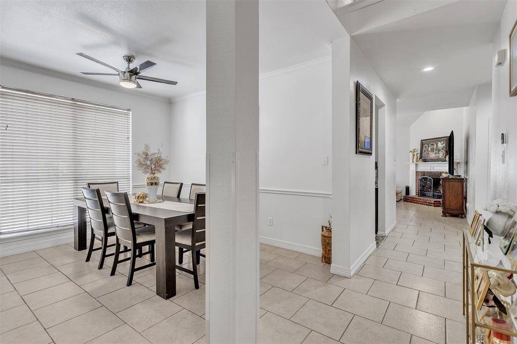 2806 Wandering Oak Drive, Corinth, TX 76208