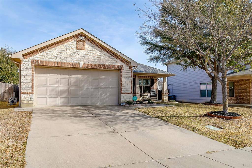 1911 Castaway Drive, Dallas, TX 75051