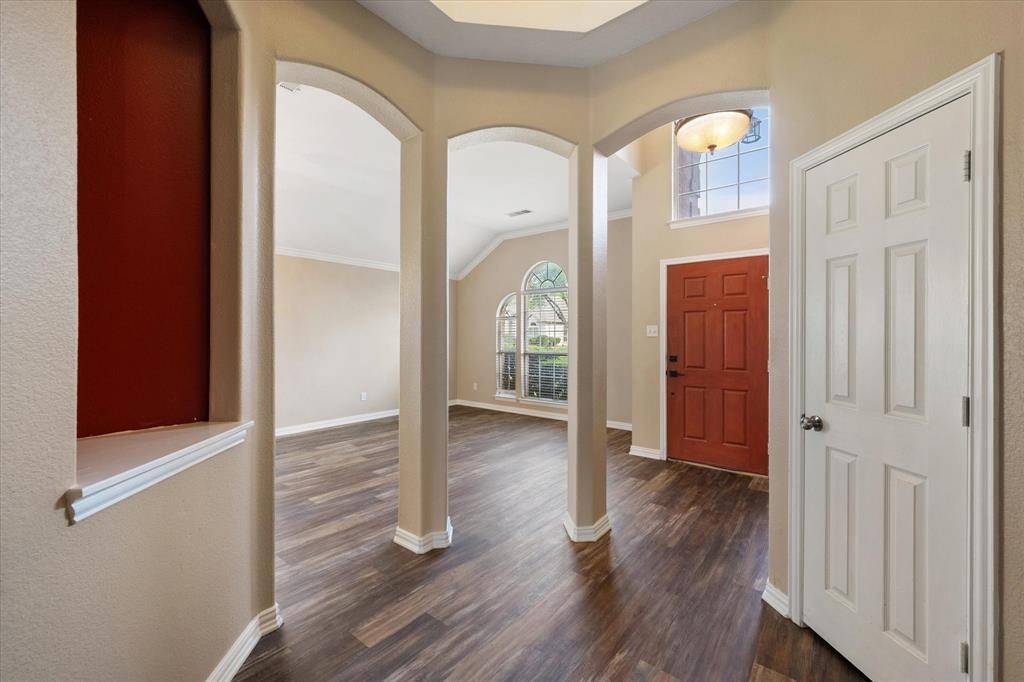 1916 Austin Street, Mansfield, TX 76063