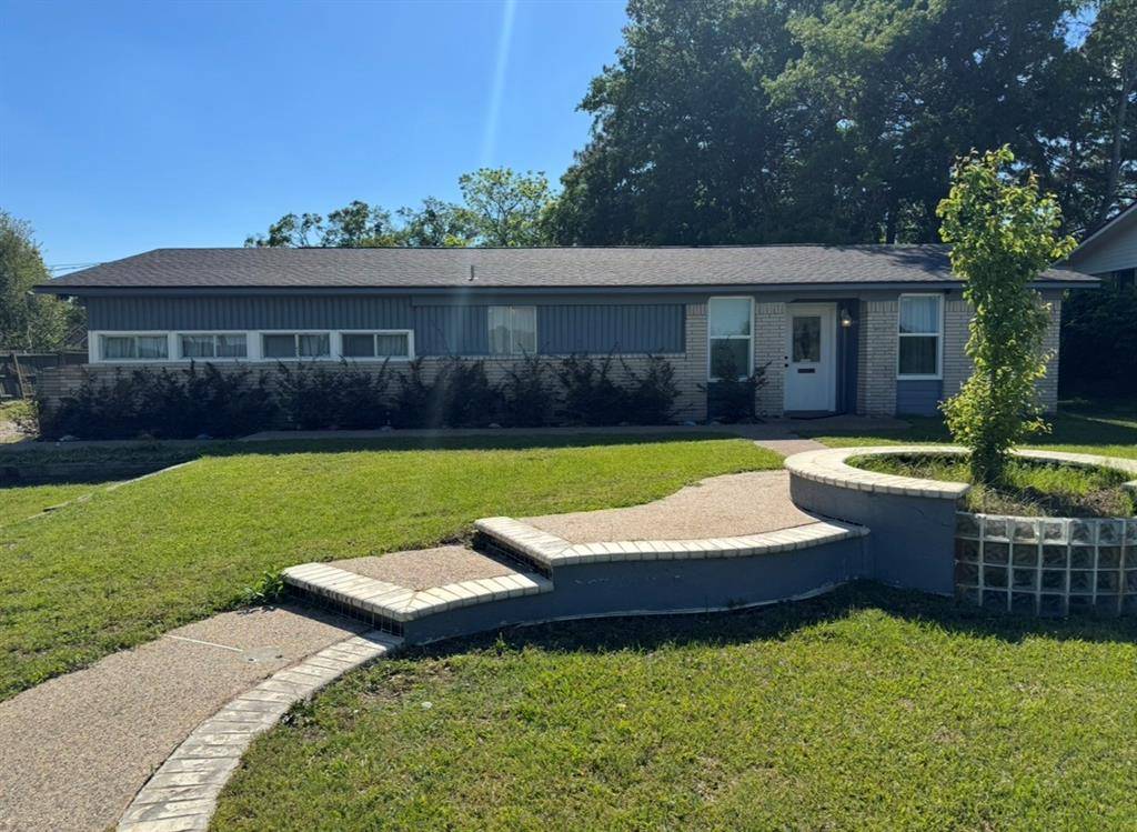 1527 S Main Street, Lindale, TX 75771