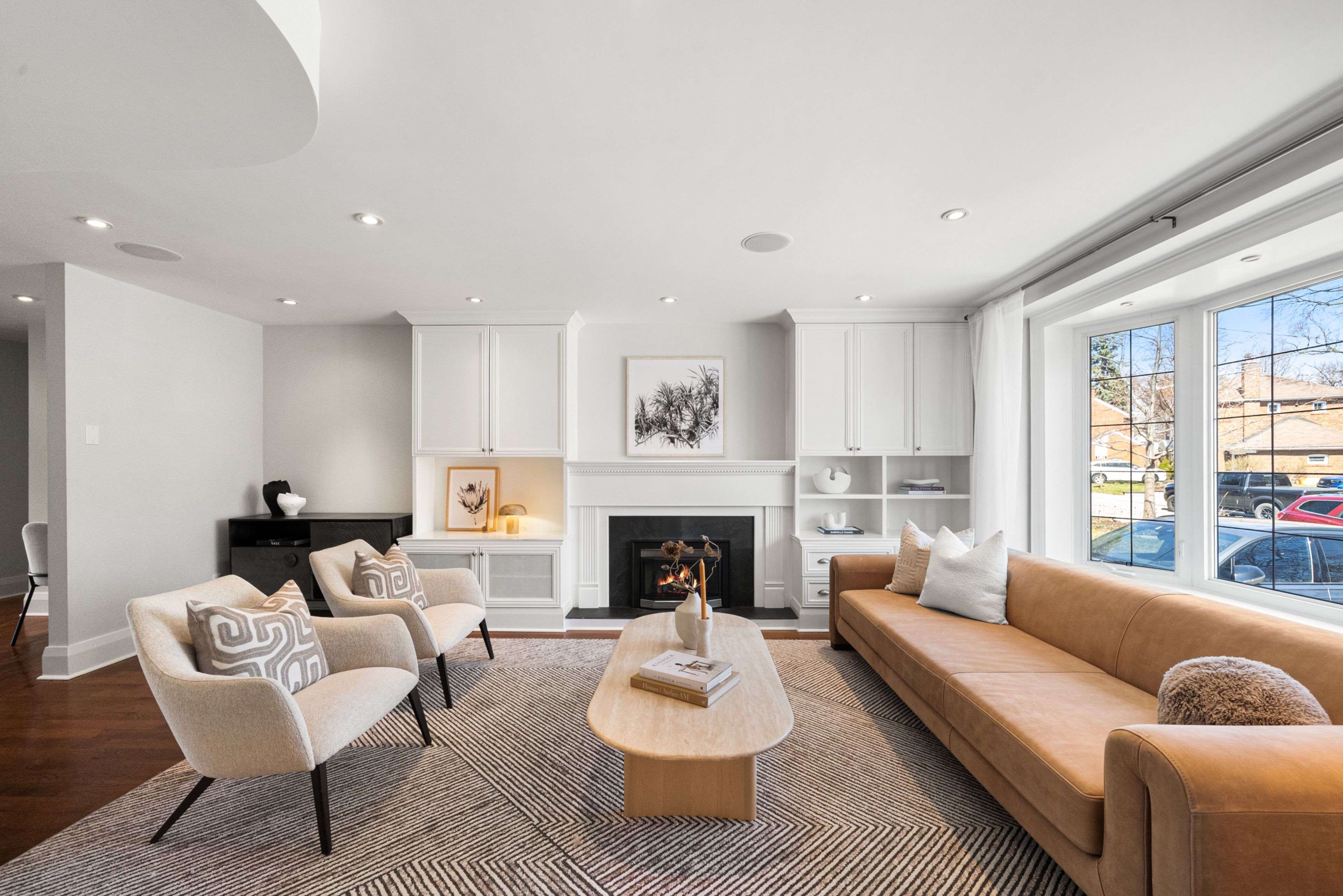 208 Hanna RD, Toronto C11, ON M4G 3P1