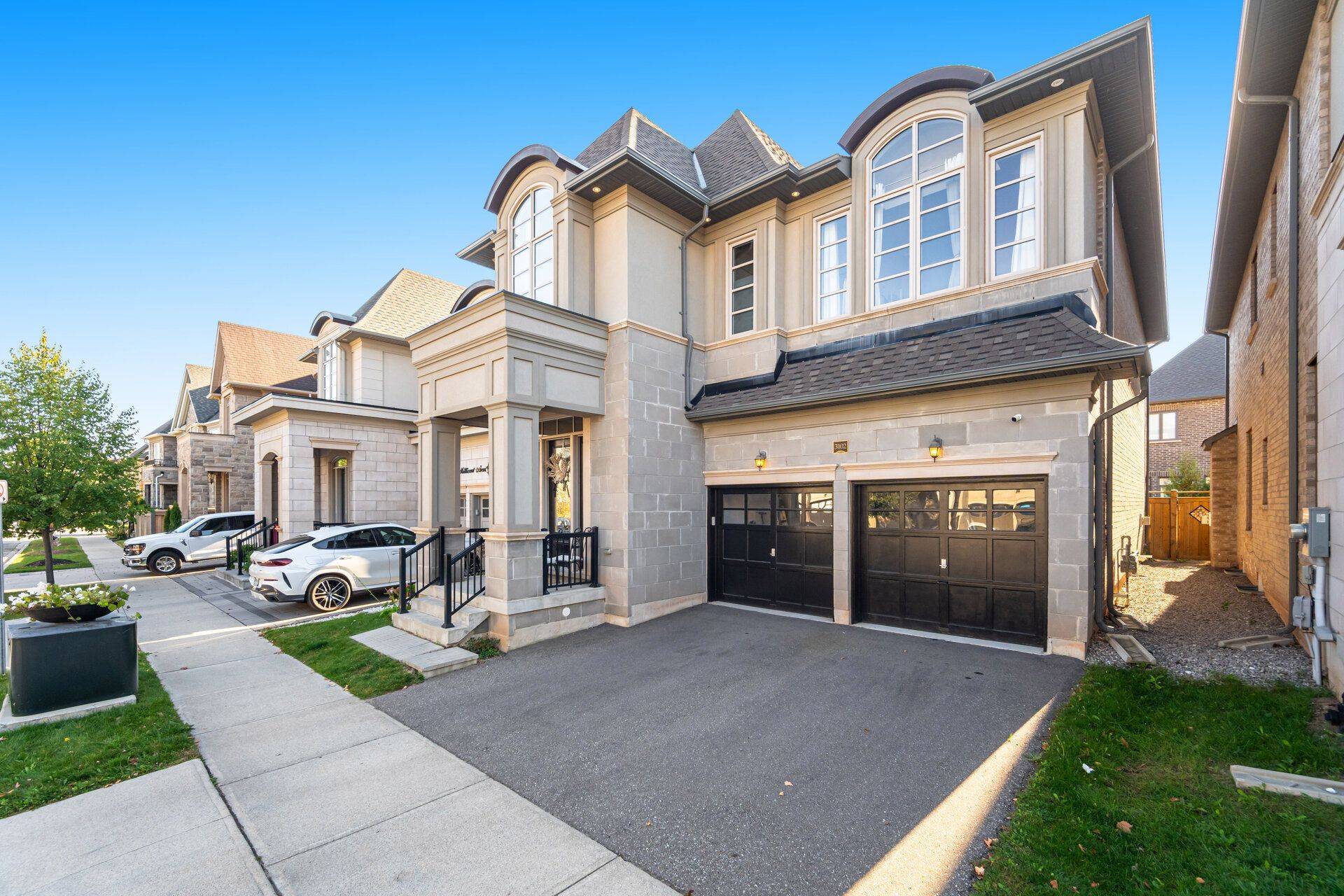 3102 Millicent AVE, Oakville, ON L6H 0V2