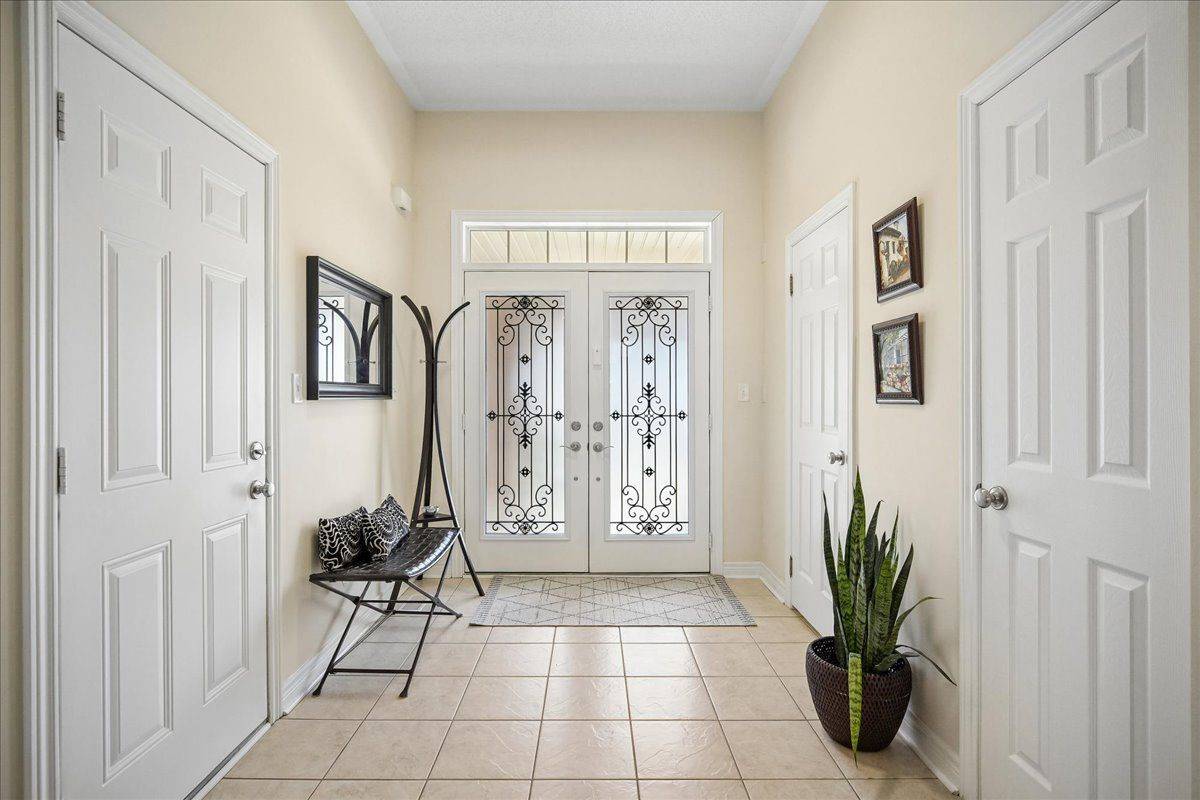 2019 Trawden WAY #22, Oakville, ON L6M 0M3