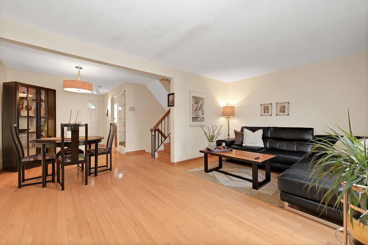 1400 Lassiter TER, Beacon Hill North - South And Area, ON K1J 8N3