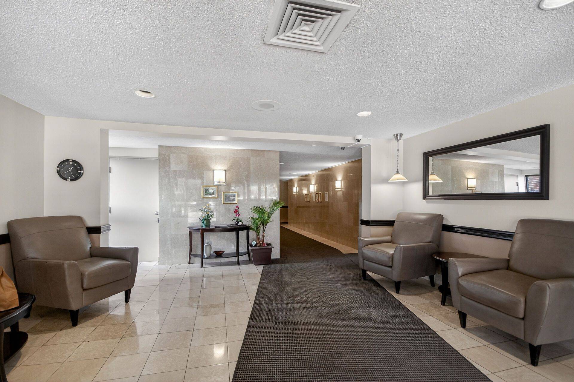 1505 Baseline RD #504, Belair Park - Copeland Park And Area, ON K2C 3L4