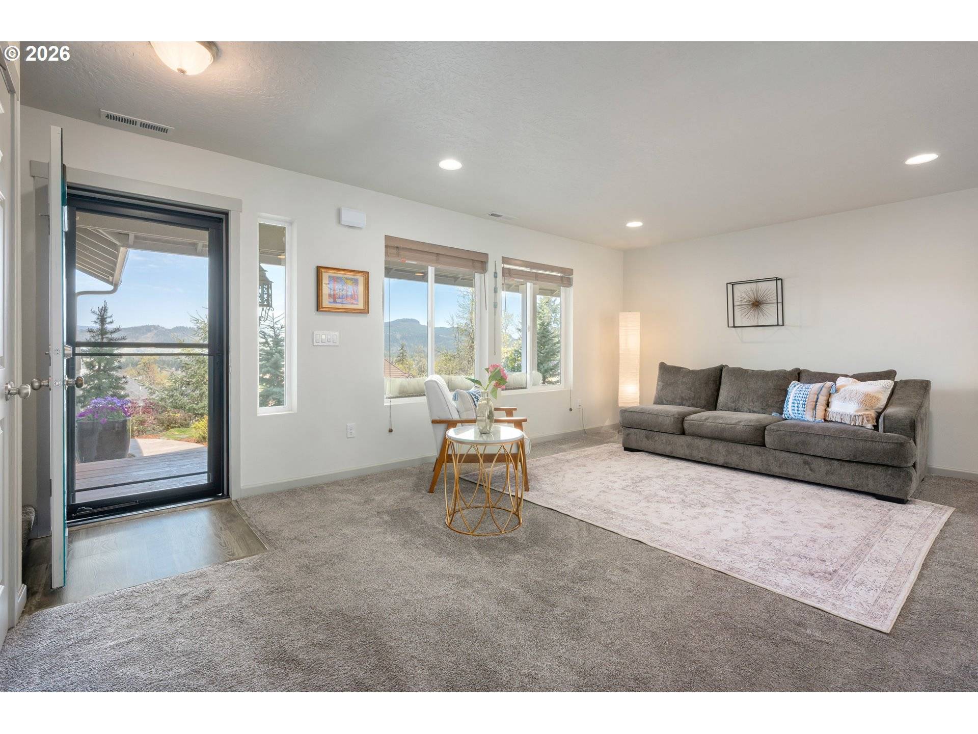 6189 FOREST RIDGE DR, Springfield, OR 97478