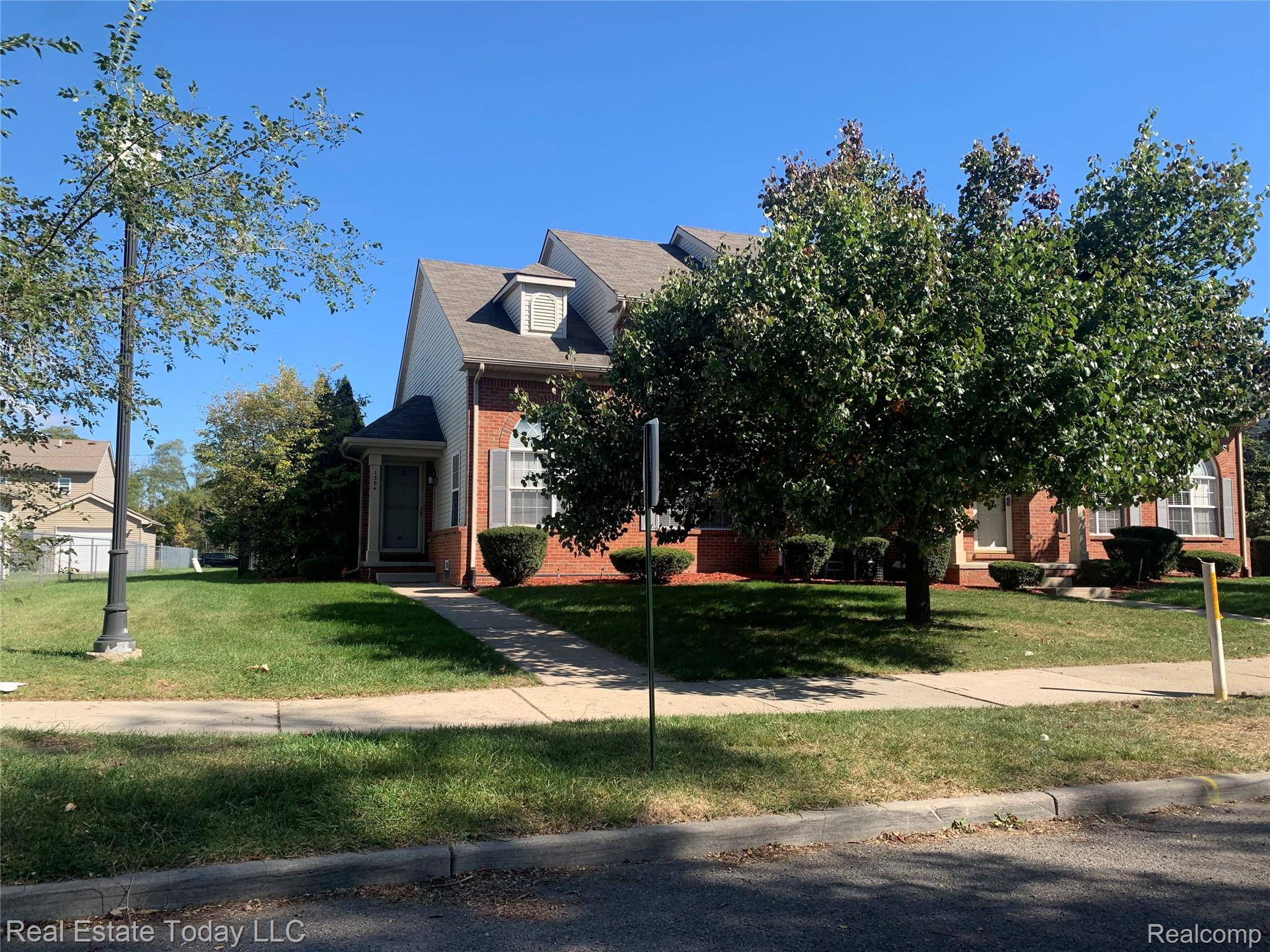 1304 17th ST #18, Detroit, MI 48216