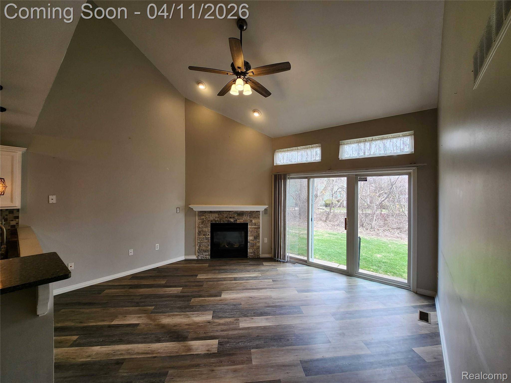 50642 Woodbury DR, New Baltimore, MI 48047