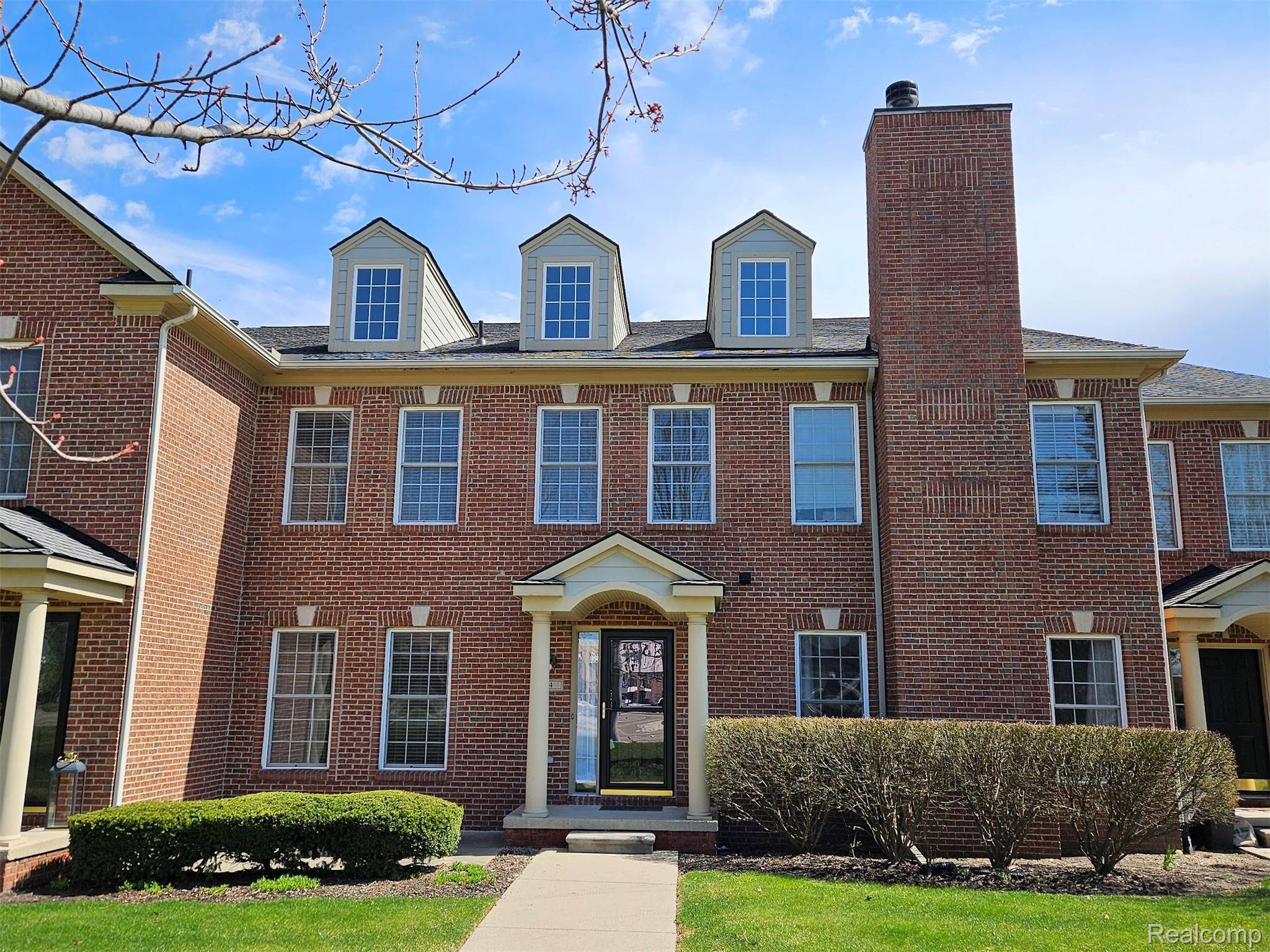 264 N Village WAY #47, Canton Charter Township, MI 48188