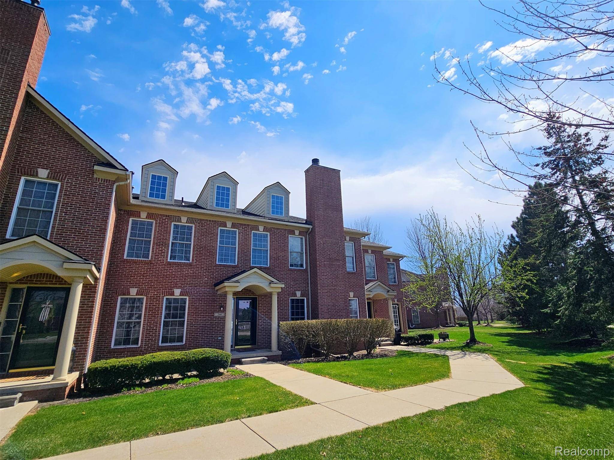 264 N Village WAY #47, Canton Charter Township, MI 48188
