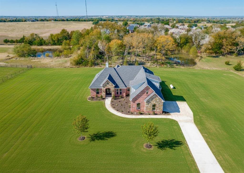 408 Shelby Trail, Bells, TX 75414