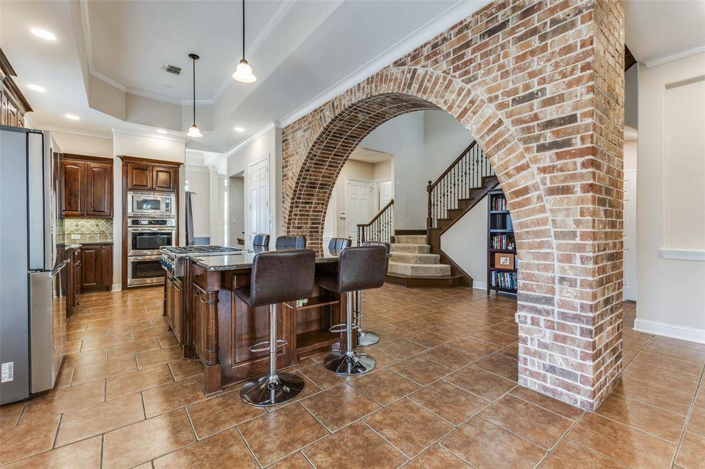 11327 Mounts Run Drive, Dallas, TX 75218