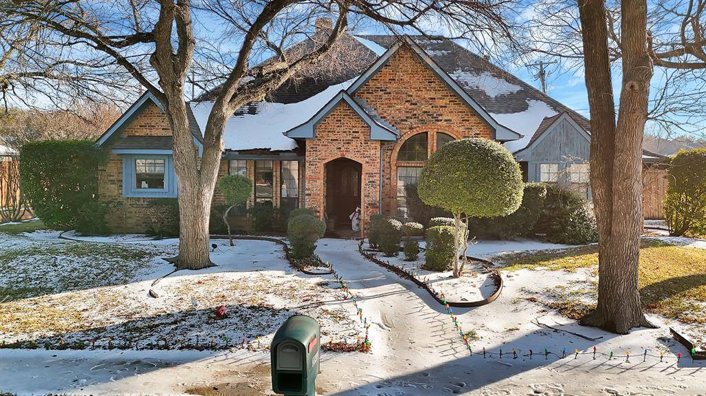 2144 Usa Drive, Plano, TX 75025