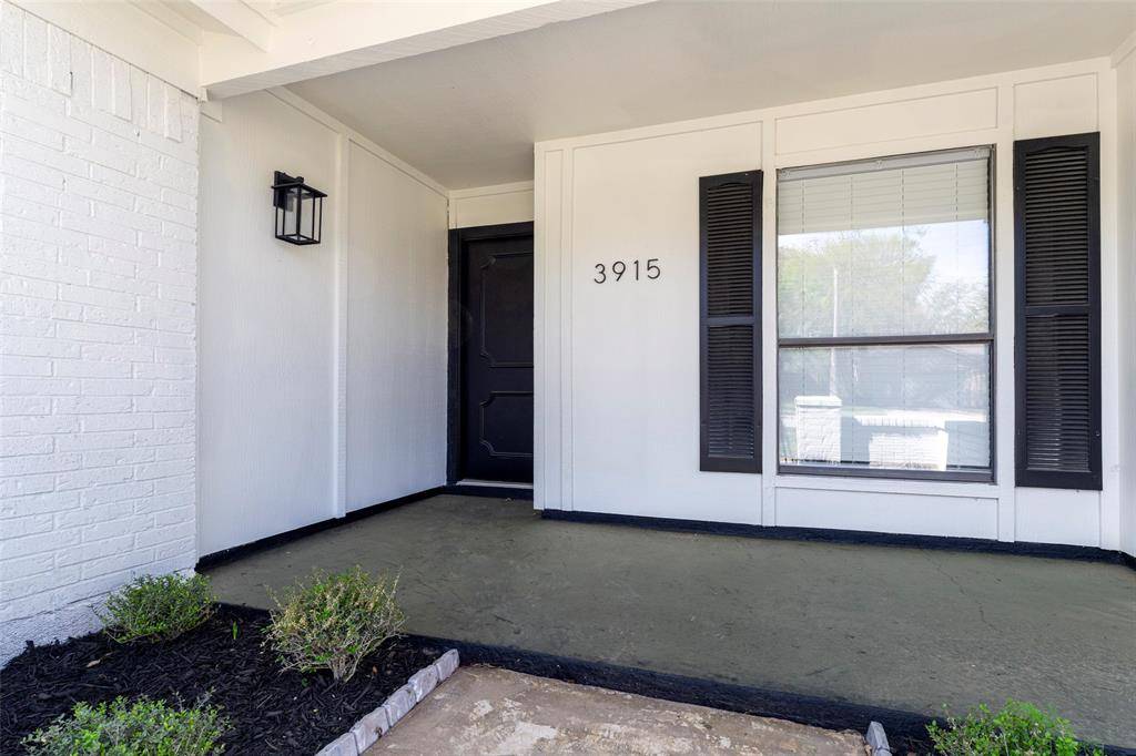 3915 Firethorn Drive, Arlington, TX 76017