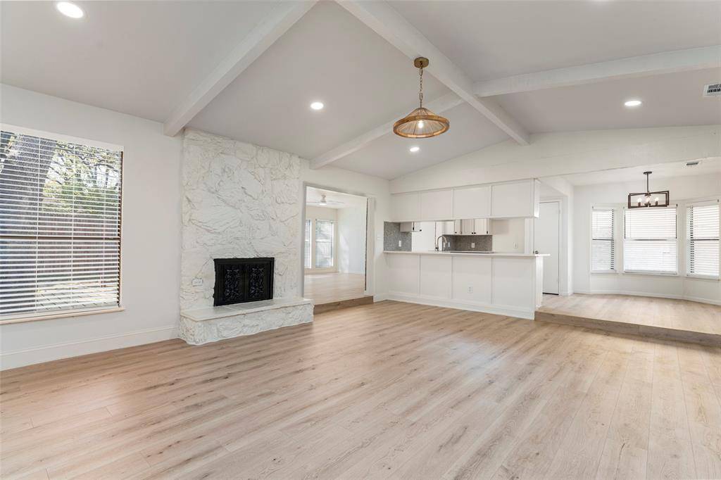 3915 Firethorn Drive, Arlington, TX 76017