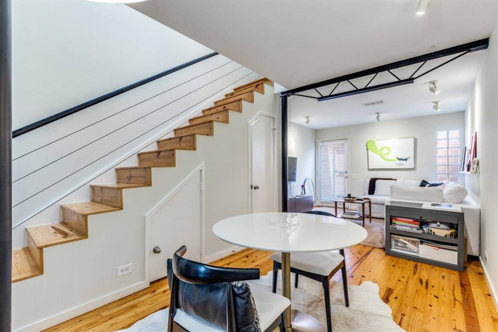 4242 Buena Vista Street #16, Dallas, TX 75205