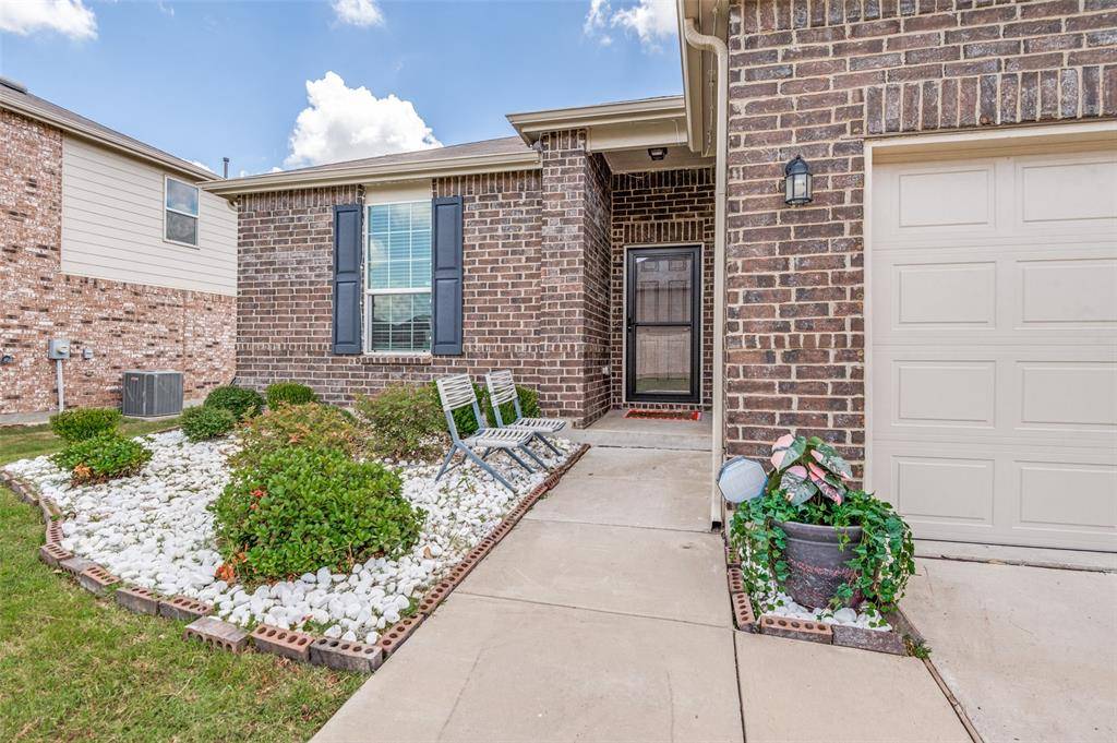 2804 Brisco Way, Aubrey, TX 76227