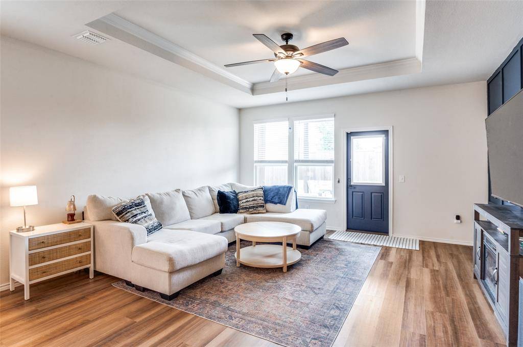 2804 Brisco Way, Aubrey, TX 76227