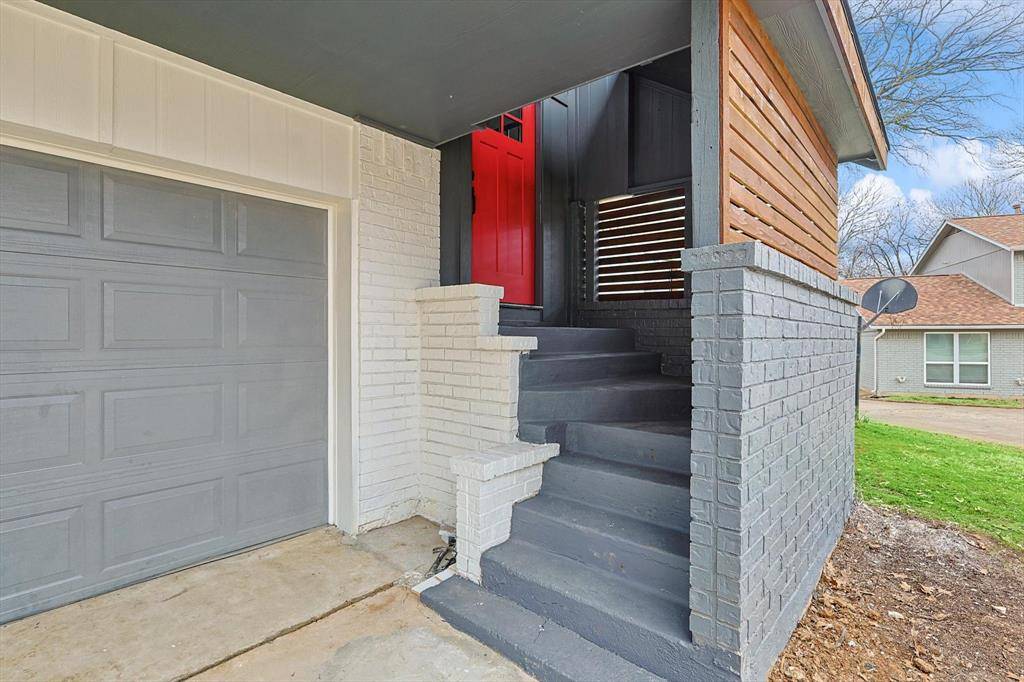 2002 Danley Court, Flower Mound, TX 75028