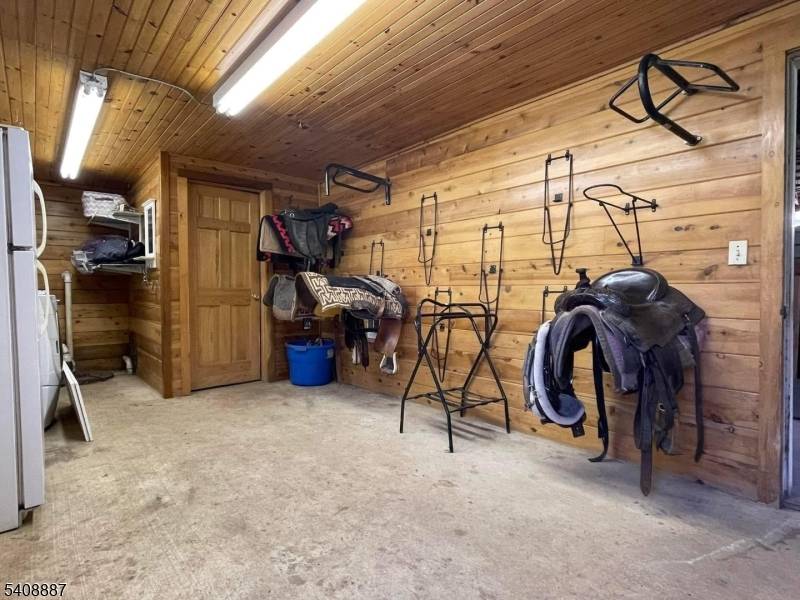 152 County Road 513, Alexandria Twp., NJ 08825