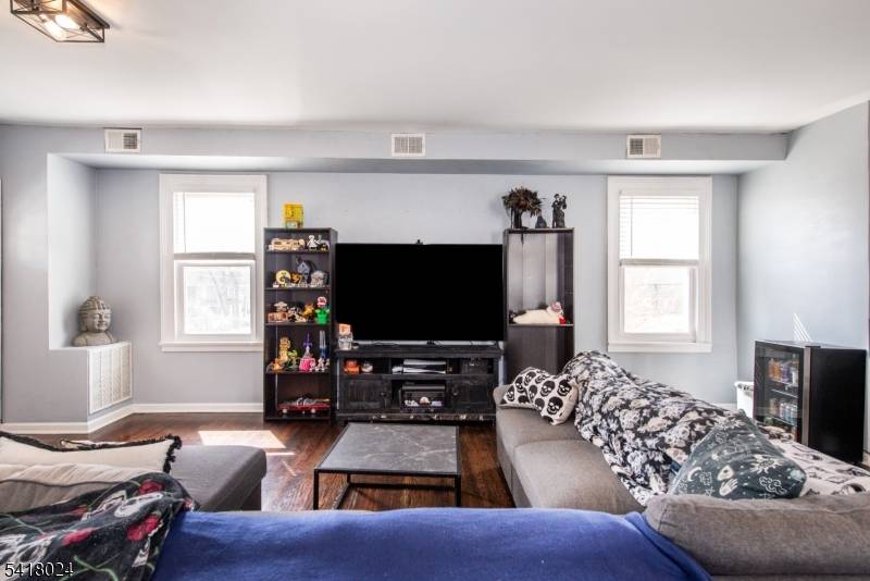 405 Washington St, Boonton Town, NJ 07005