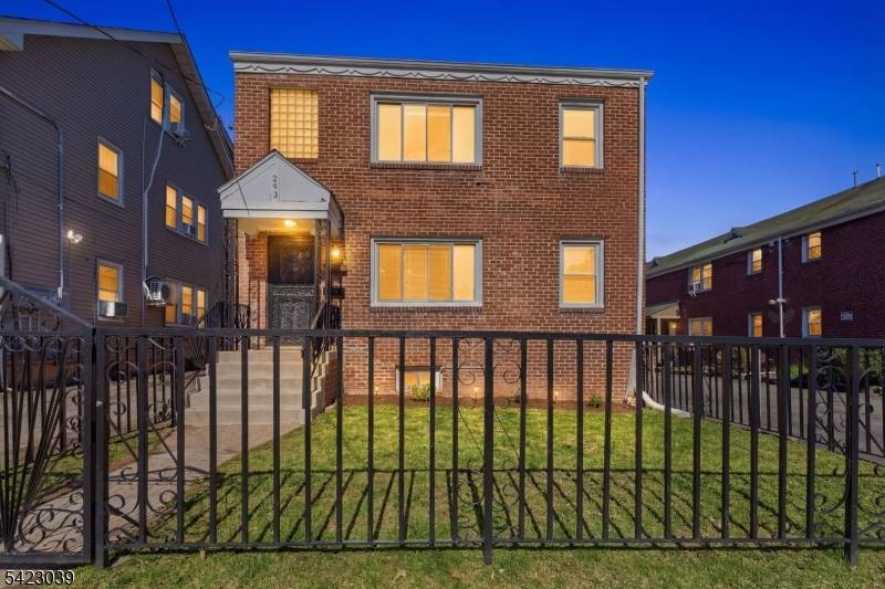 293 N Center St, City Of Orange Twp., NJ 07050