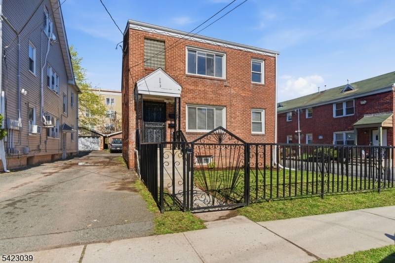 293 N Center St, City Of Orange Twp., NJ 07050