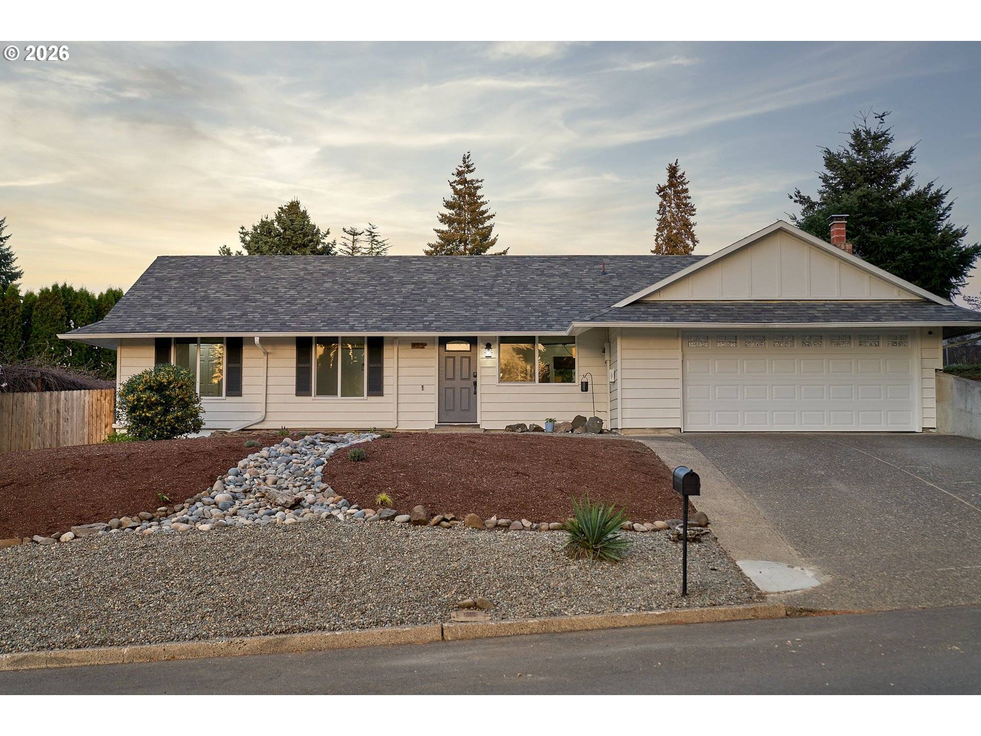 823 NE 96TH AVE, Vancouver, WA 98664