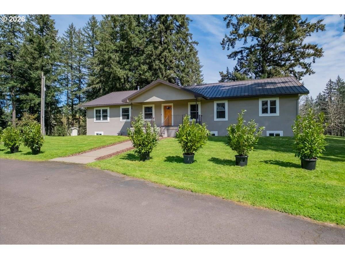 28095 SANTIAM HWY, Sweet Home, OR 97386