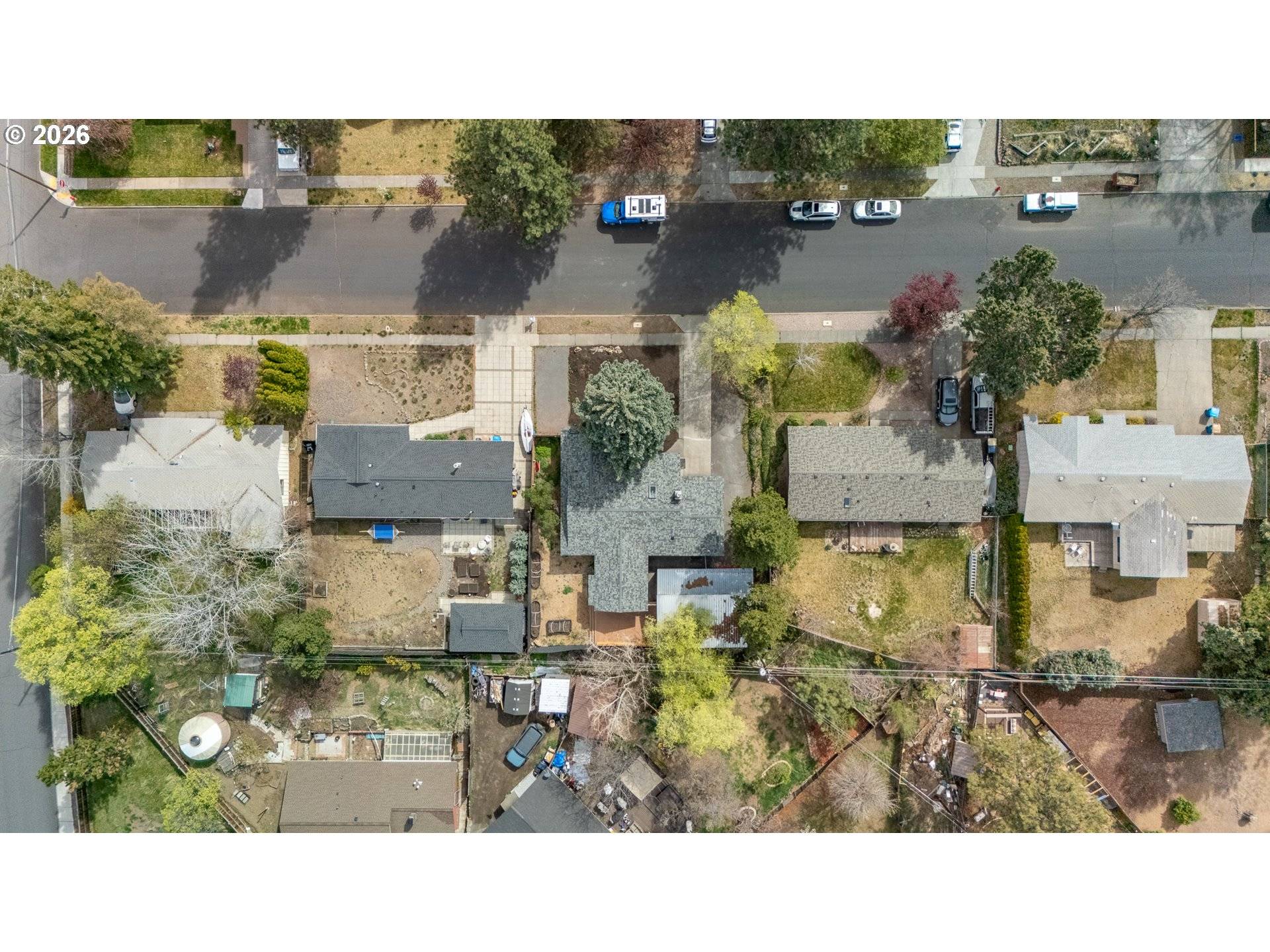 1382 NE DROST DR, Bend, OR 97701