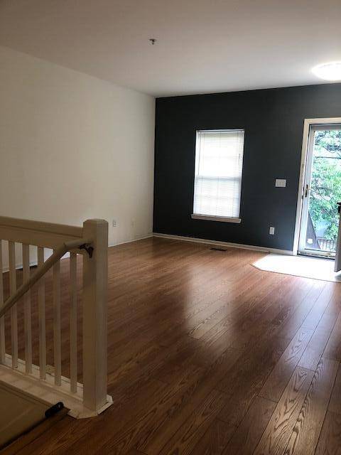 1021 Maiden LN, Ann Arbor, MI 48105