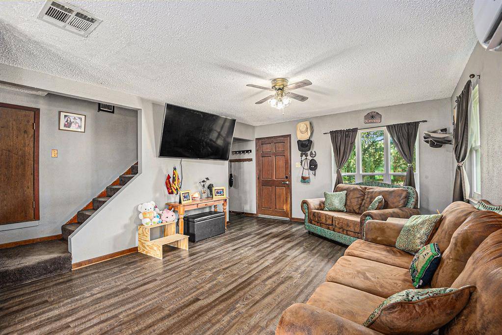 150 County 2110 Road, Whitney, TX 76692