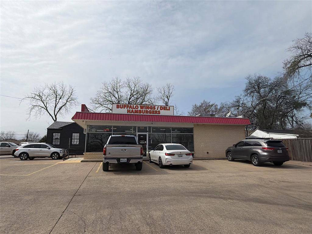 109 W Shady Grove Road, Irving, TX 75060