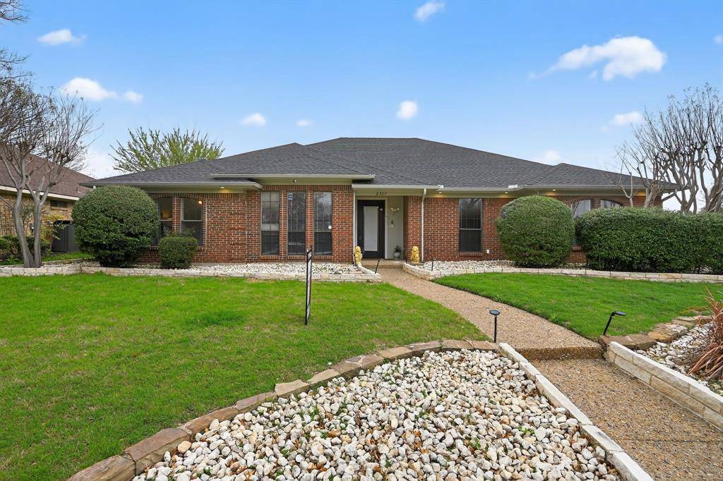 2307 Honeysuckle Drive, Richardson, TX 75082