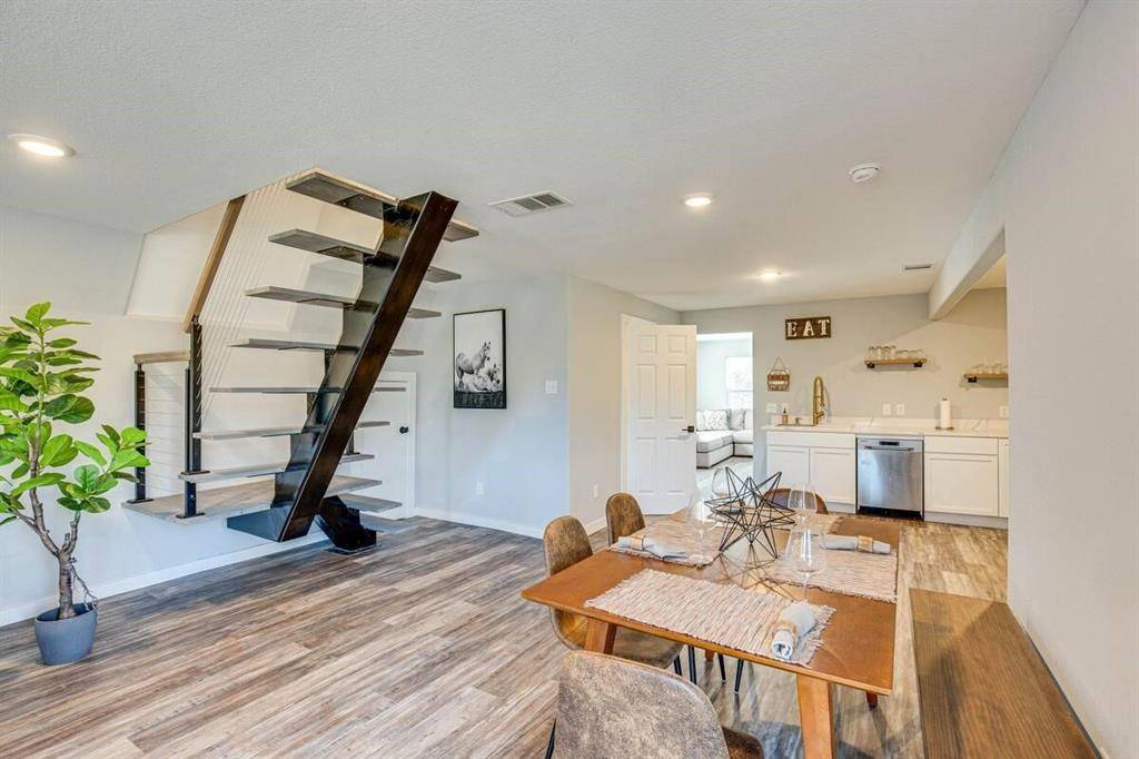 5248 Sam Houston Drive, Log Cabin, TX 75148