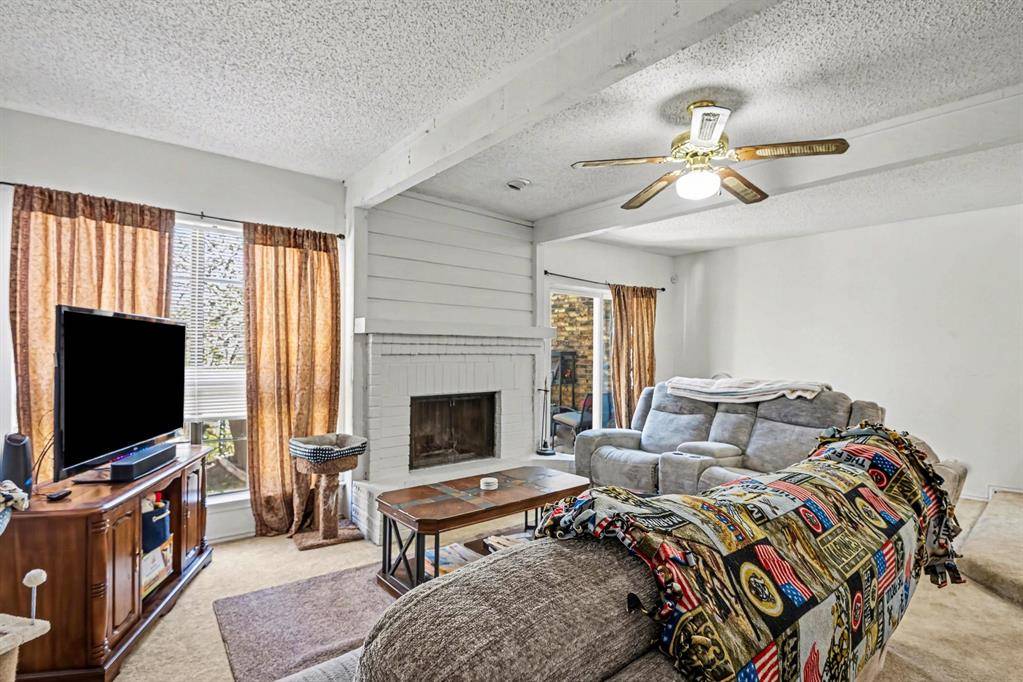 237 Shady Lane Drive, Fort Worth, TX 76112