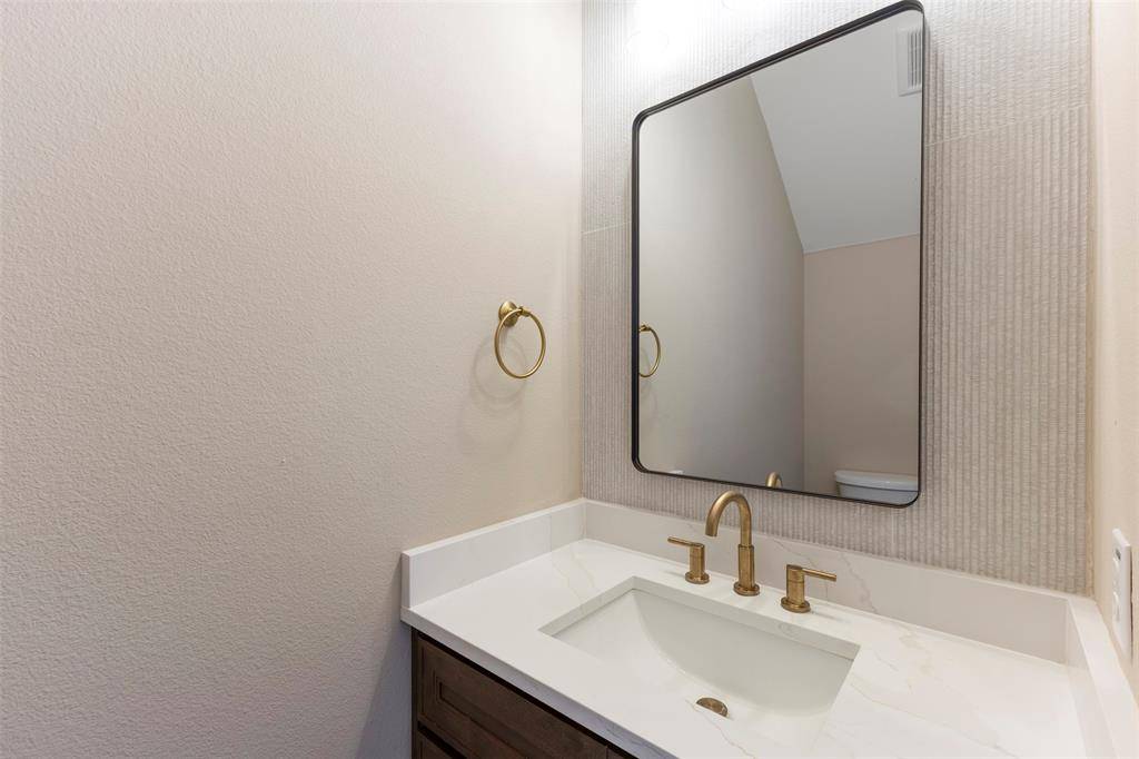 2390 Usman Drive, Irving, TX 75062