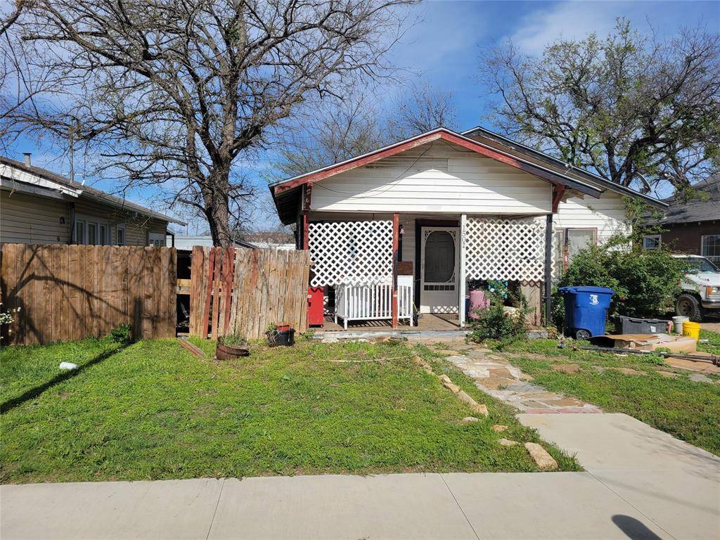 1502 4th Street, Brownwood, TX 76801