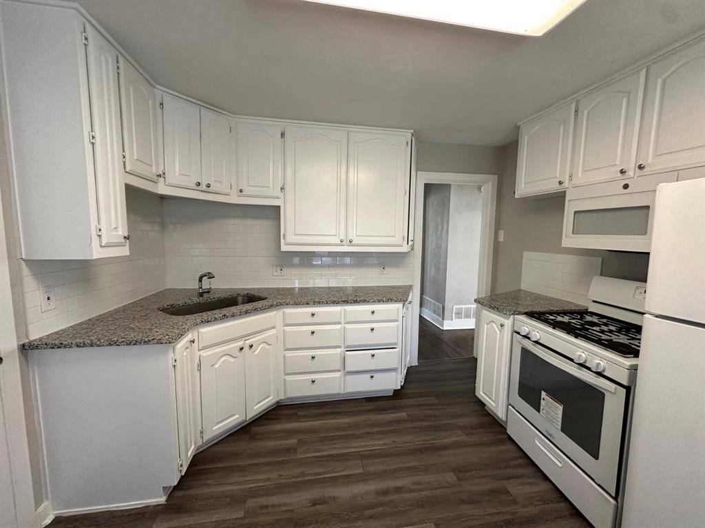 1210 Lindsey Street, Denton, TX 76205