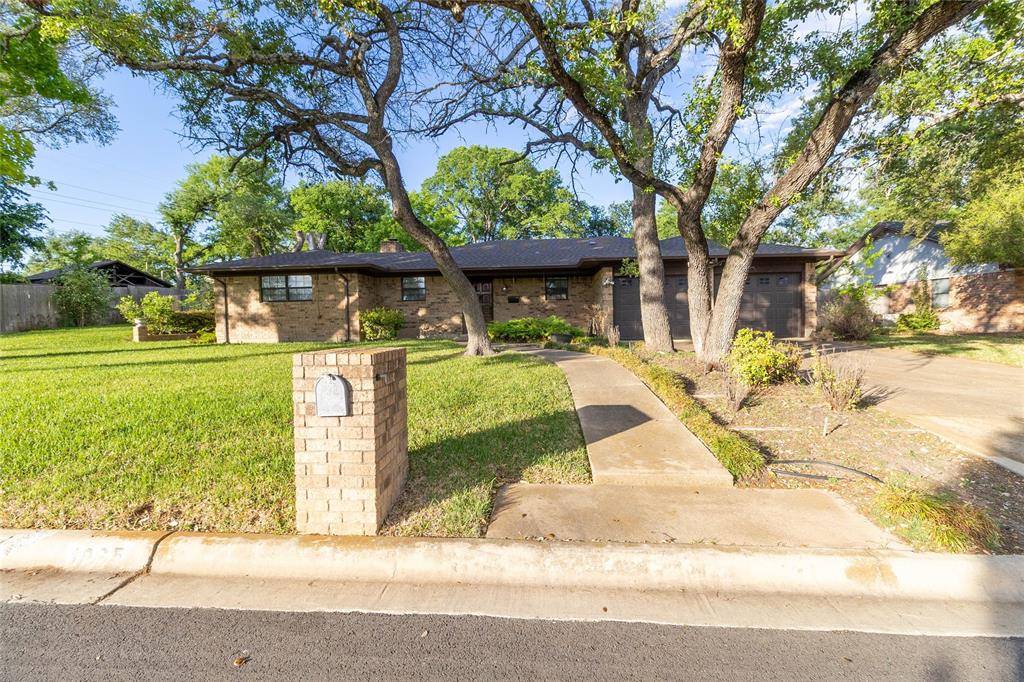 3065 Summit Drive, Belton, TX 76513