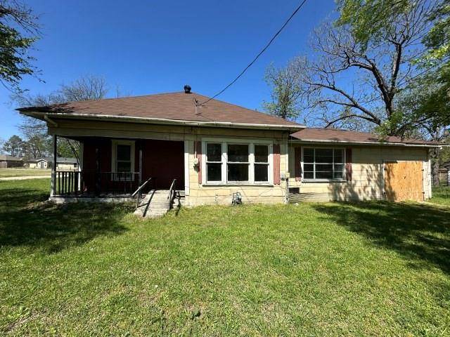 201 E San Antonio Avenue, Cooper, TX 75432