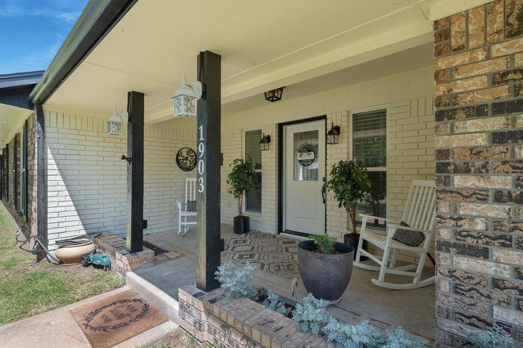 1903 White Street, Clifton, TX 76634