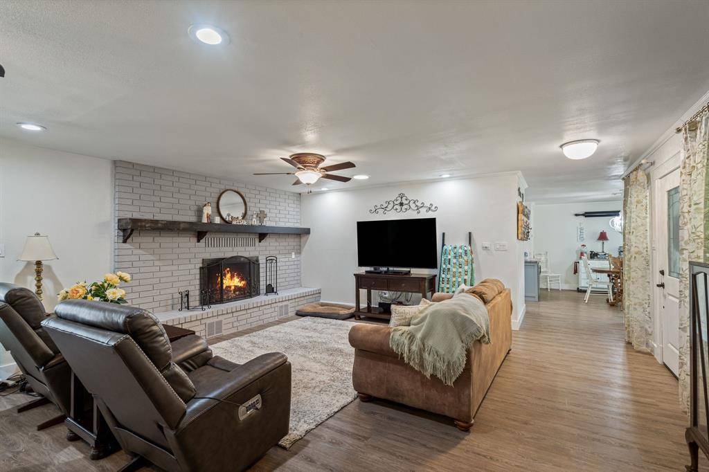 1903 White Street, Clifton, TX 76634