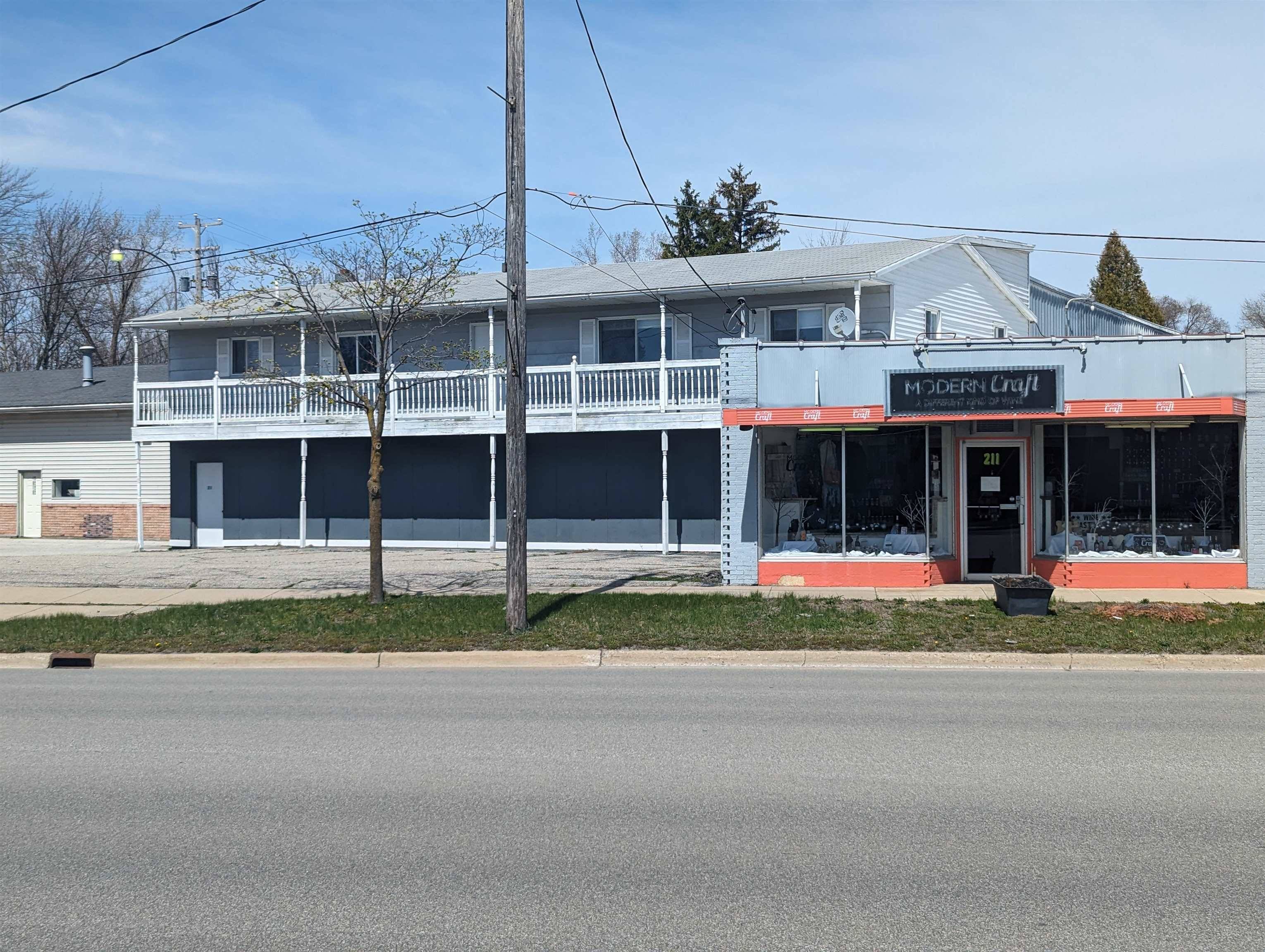 211 E Huron RD, Au Gres Twp, MI 48703