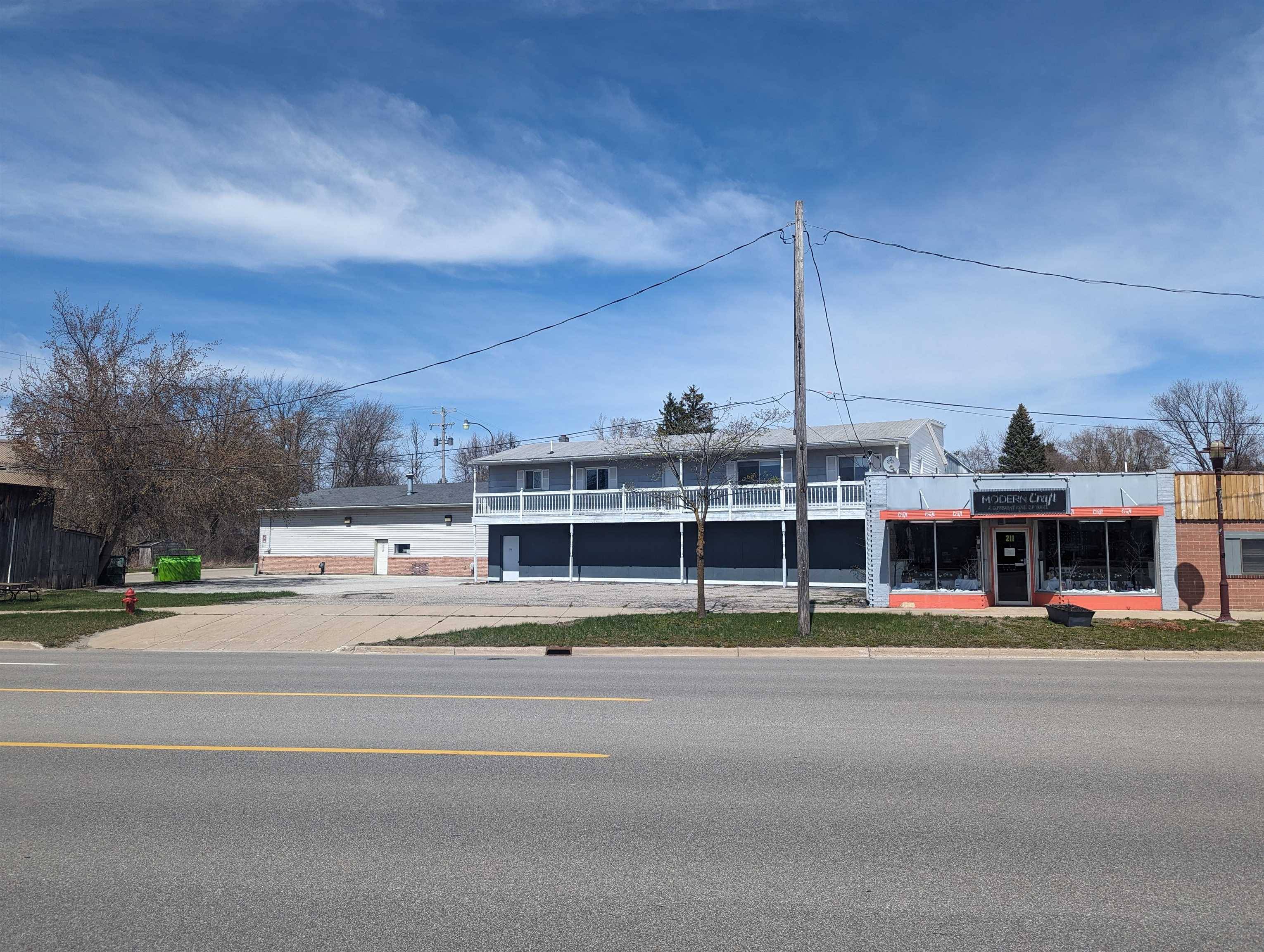 211 E Huron RD, Au Gres Twp, MI 48703