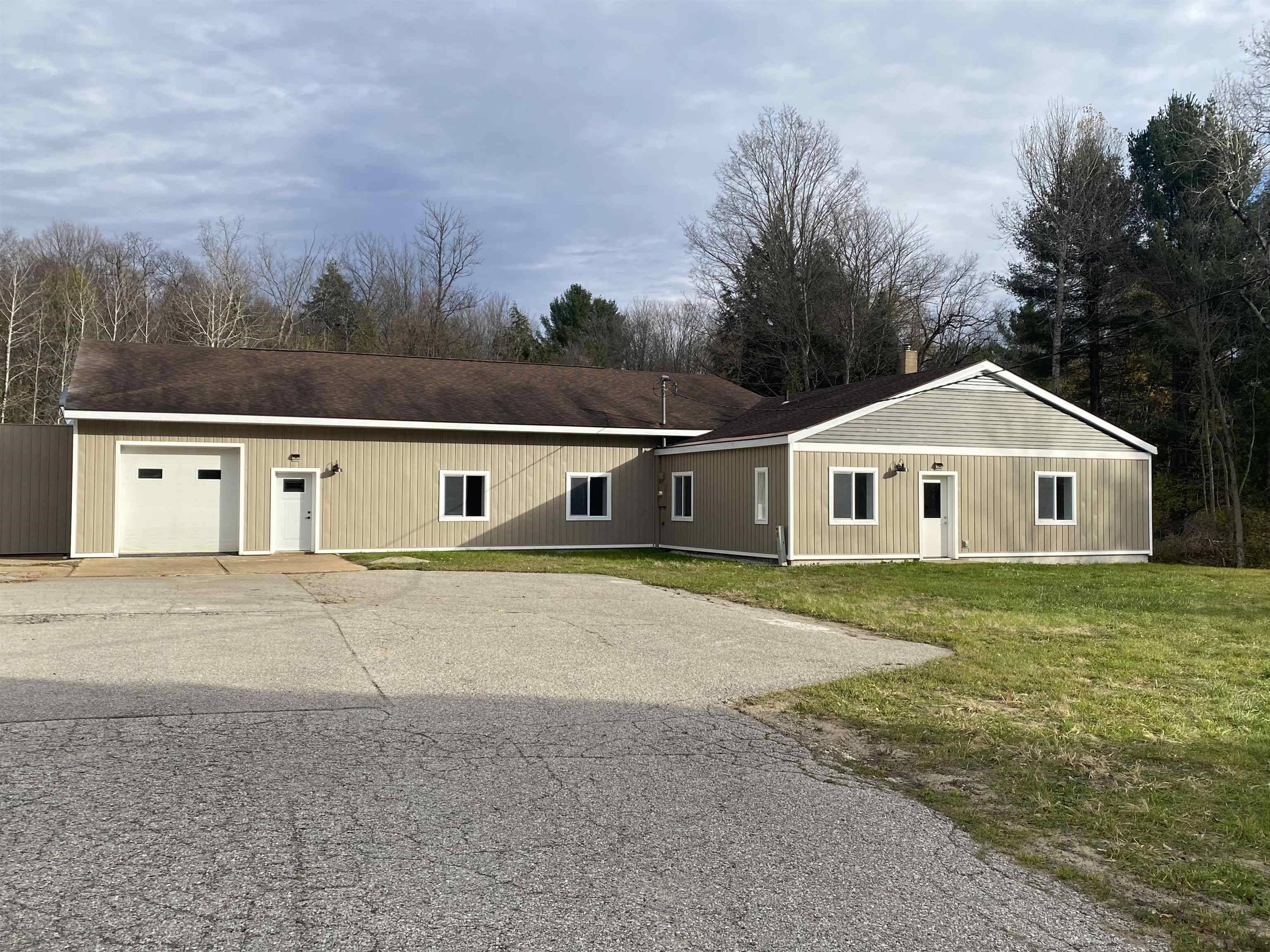 2027 Benzie HWY, Benzonia Twp, MI 49616