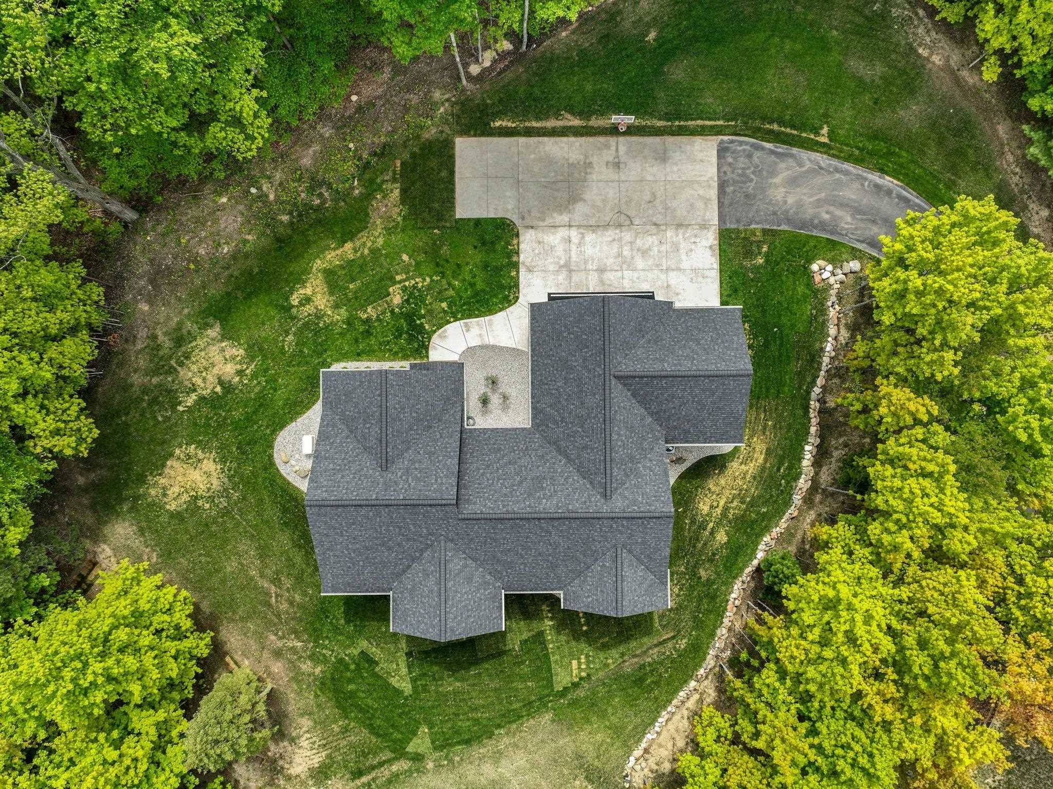 8271 E Boca Vista TRL, Elmwood Twp, MI 49684