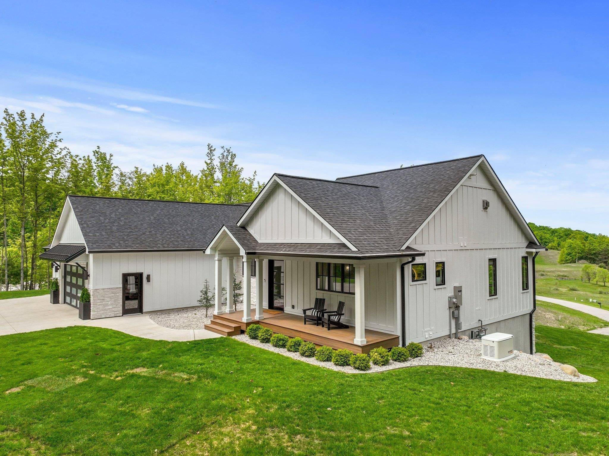 8271 E Boca Vista TRL, Elmwood Twp, MI 49684