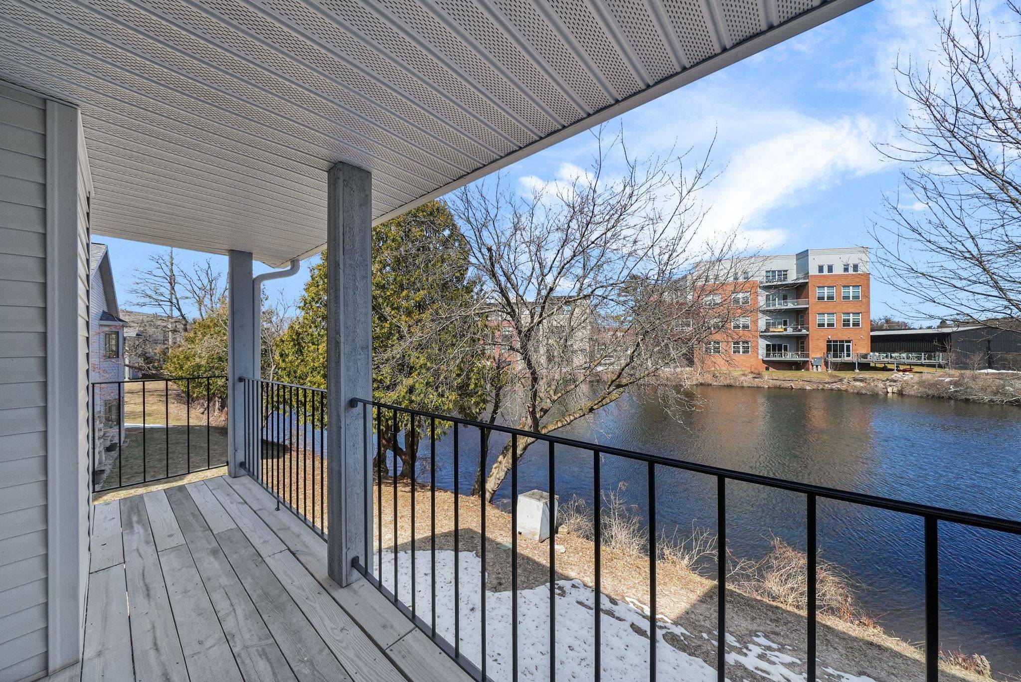 641 Riverine DR, Traverse City, MI 49684